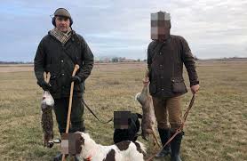 A magyar kormány nem akar és nem is tud beleszólni a médiahatóság és egy magáncég jogvitájába. Kovacs Zoltan Vadaszegyenruhaban Domboritott Dortmundban Varosi Kurir