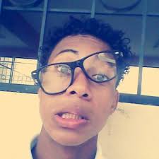 moises leon (@eliseoeliseo191)