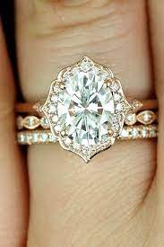 18 Utterly Gorgeous Engagement Ring Ideas Wedding Forward Wedding Rings Vintage Wedding Rings Unique Gorgeous Engagement Ring