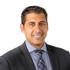 What a fine group of future lawyers at @Harvard_Law 🤡