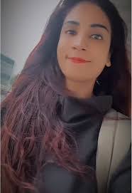 Sara Bak's Instagram, Twitter & Facebook