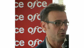 Questions à. Eric Heyer, économiste, chercheur à l'OFCE : « L'augmentation  du temps de travail créera du chômage à court terme »