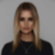 Tori Levett · Biografia