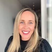 200+ "The Howes" profiles