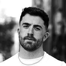 Rachael Wray's Instagram, Twitter & Facebook