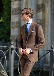 Brown Suit White Shirt With Light Blue Candy Stripes Green Tie Brown Suits For Men Striped Shirt Men Brown Suits