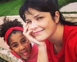 42, born 6 october 1978. Samara Felippo Expoe Situacao De Racismo Vivida Pela Filha Jornal De Brasilia