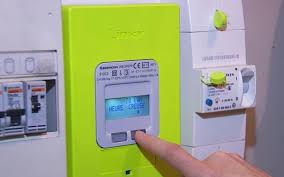 Lorsque le compteur linky n'est pas accessible sur le domaine public, un particulier est libre d'accepter ou non le passage d'un installateur sur sa propriété et donc le remplacement de son. Compteur Linky Vous Pouvez Refuser Son Installation Dans Ces Cas Tres Precis