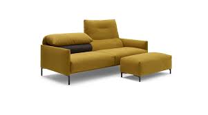 Avalanches are masses of snow, ice, and rocks that fall rapidly down a mountainside. Avalanche Sofa Cor