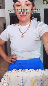 No matter if you want me to catch or drop the cake promise you will be  entertained.. #youwillsee #cakeflip #caketok #fyp #mylife