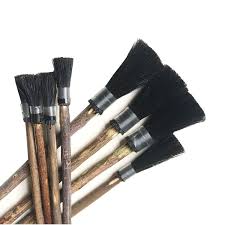 The paintbrush holder ensures that it can store a variety of brushes (sized 1/2 to 3 inches). Traditional Ebru Art Brush Set Brush Ebru Art Rose Stem