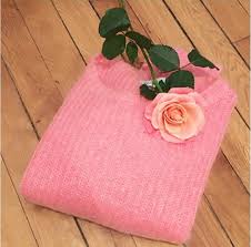Großes sortiment an mode & heimtextilien. La Redoute Rose Sur Pull Rose Par My Chalou Facebook