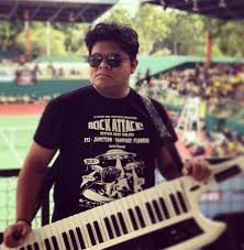 Kumpulan floor 88 berkongsi kisah lucu berdepan dengan gelagat peminat. Biodata Eric Fuzi Pemain Keyboard Kumpulan Floor 88 Iluminasi
