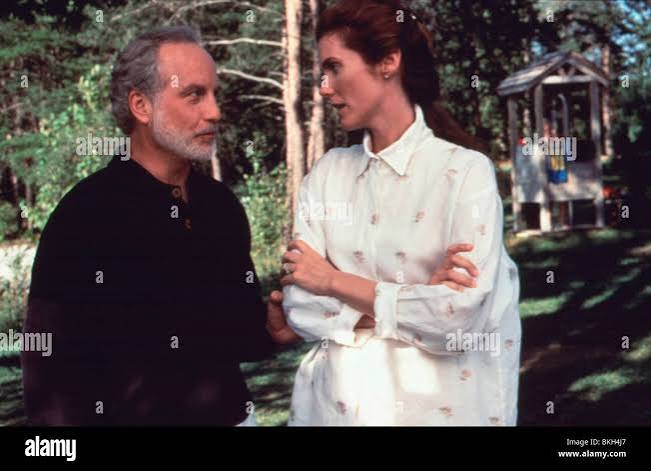 WHAT ABOUT BOB? (1991) RICHARD DREYFUSS, JULIE HAGERTY WHBO 011 Stock Photo  - Alamy