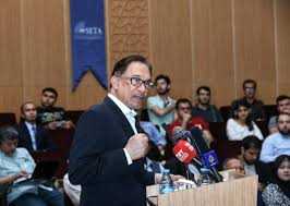 Anwar ibrahim gives cna's melissa goh his first comments on malaysian prime minister dr parti keadilan rakyat (pkr) leader anwar ibrahim confirmed on wednesday (feb 26) that he is pakatan. Anwar Ibrahim Muslim Leaders Ought To Rule With Moral Conscious Politics Today