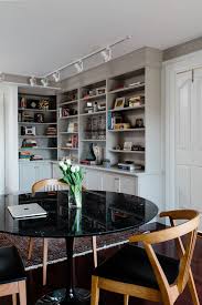 Check out the product sheet, prices and where you can buy it on designbest. A Cambridge Condo Redesign Homepolish Mesa Saarinen Mesas De Comedor De Marmol Mesas De Comedor Negras