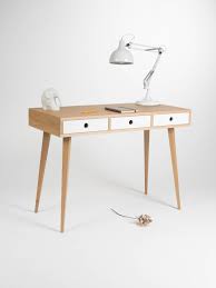 Hübsch interior schreibtisch lis eiche. Biurko O Szer 105cm Z 3 Bialymi Szufladami Good Inside Hausburo Schreibtische Schreibtisch Modern Buroschreibtisch