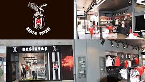 Gerek şık duruşu gerekse şehirli kadın imajını en iyi şekilde yansıtması bu giyim anlayışının birçok kadın tarafından kolayca benimsenmesini sağlıyor. Onceki Haber Elazig Kartal Yuvasi Acildi