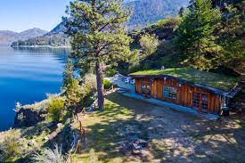 Airbnb lake chelan camping in luxury has lots of options from houseboats, farm stays, glamping tents, lake chelan cabins plus a hobbit house. Airbnb Lake Chelan Camping Glamping Edition All About Glamping