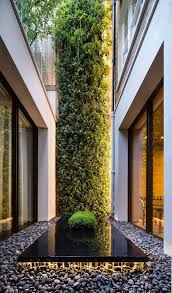 Maisons Modernes 7 Etapes Pour Installer Un Jardin V En 2020 Jardins Verticaux Jardin Vertical Diy Jardins