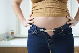 The liquid will break down the food and drinks and help the body absorb all the necessary nutrients. There S An Easy Way To Stop Bloating After You Eat