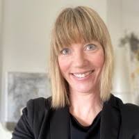 2700+ "Vicky" profiles