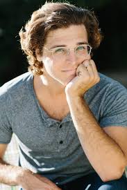 Dimitri Smith's Instagram, Twitter & Facebook