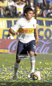 José iribarren, representante del jugador, admitió que hay ofertas de algunos países, pero el interés de boca juniors seduce a su representado: Nicolas Gaitan Juan Roman Riquelme Boca Juniors Soccer Match