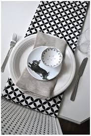 I'm hopping down the bunny trail with a table for easter, with bunnies, eggs and a spring blooming centerpiece! Quotes About Easter Colors Pinterest Pin By Natasa Fir On Hiska Easter Table Settings Easter Table Dogtrainingobedienceschool Com