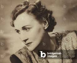 Image of Fay Compton (b/w photo) by McBean, Angus (1904-90)