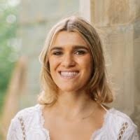 Caroline Condon's Instagram, Twitter & Facebook