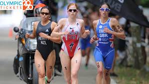 Olympics triathlon start interrupted by boat. Pin On Triathlon Olympics