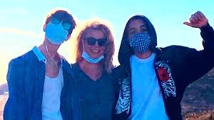 From there, the camera pans to jamie lynn's kids — daughter maddie , 11, whom she shares with ex. Britney Spears Posts Rare Photo With Her Teenage Sons Entertainment Tonight