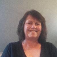 Sandra Vernon's Instagram, Twitter & Facebook