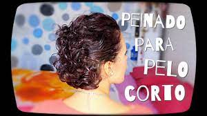 Sabemos que el pelo rizado es difícil de domar, ¡pero no imposible!si quieres lucir unos rizos perfectos y bien definidos tendrás que tener en cuenta aspectos como los productos para el pelo que utilices, el tipo de peine, la rutina de cuidados… y más secretos que sólo las auténticas curly girls saben. Peinado Para Pelo Rizado Corto Youtube