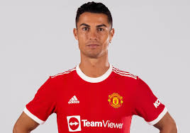 Lightweight and portable, it's easy to carry for everyday fixes. Cristiano Ronaldo Poses In New Man Utd Kit For First Time Since Stunning Transfer But Squad Number Still Not Revealed