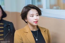 These 25 hairstyles are the chicest way to go short. C4ok53uumaat1sd Jpg 1024 683 Short Hair Styles Girl Short Hair Hair Styles