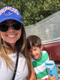 Leslie Warden's Instagram, Twitter & Facebook