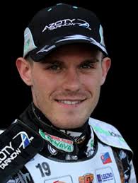 Martin Vaculík začal víťazne cestu do Grand Prix 2016: motoride.sk