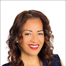 Robin Hackett's Instagram, Twitter & Facebook