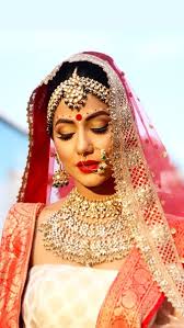 Hina Khan Biography Age Height Career Relationship Family Indian Bride Makeup Indian Bridal Bridal Poses