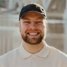 Nothing better than when one of you old corporate life buyers becomes a  buyer again but this time it's your own dang company and you get to keep  100% of the deal