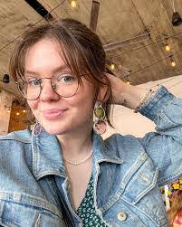 Tiffany Bemis's Instagram, Twitter & Facebook