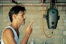 He has won two grammys for his work, and has now gone panoramic with two lomography cameras, the horizon kompakt and spinner 360°. Tchad Blake Binaural Excitement