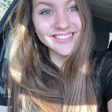 Jessica Wines's Instagram, Twitter & Facebook