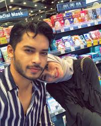 Figura mstar minggu ini menyenaraikan 10 selebriti wanita yang mempunyai latar belakang pendidikan mengagumkan! 5 Perkahwinan Artis Wanita Termuda Di Malaysia Yang Last Tu Tersangat Lah Cantik Umur 19 Dah Kahwin Berita Steady