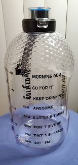 Aug 07, 2020 · this post will help you if you've ever needed to know how many cups in a quart, pint or gallon and all of the most common kitchen conversions for success!. How Many Cups In Gallon Of Water