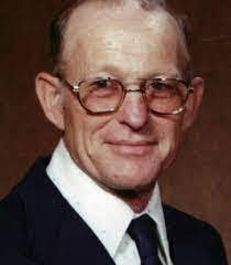 Kenneth Schutt's Instagram, Twitter & Facebook