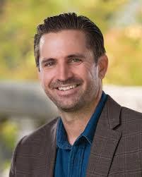 Perry Deluca's Instagram, Twitter & Facebook