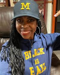 High court judge...Jean Dyer. I just love when Montserratians excel....